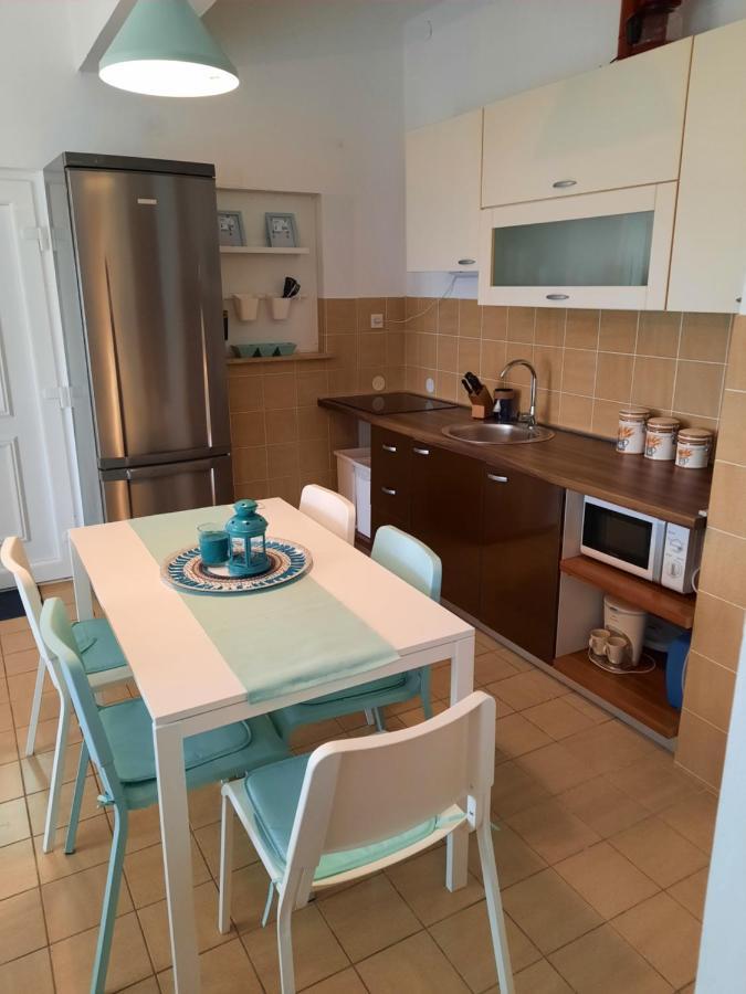 Apartmani Darko Kornić Dış mekan fotoğraf