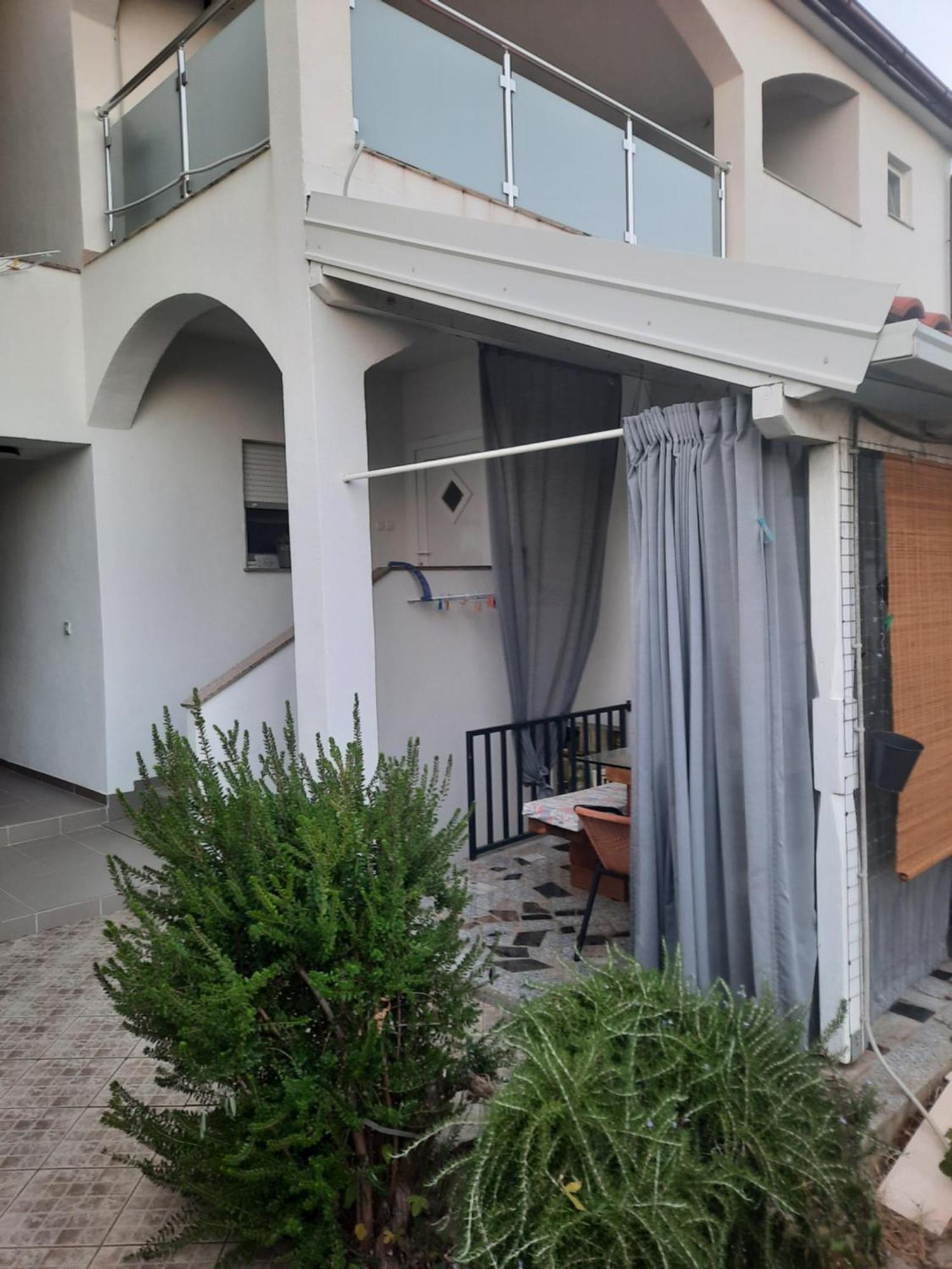 Apartmani Darko Kornić Dış mekan fotoğraf