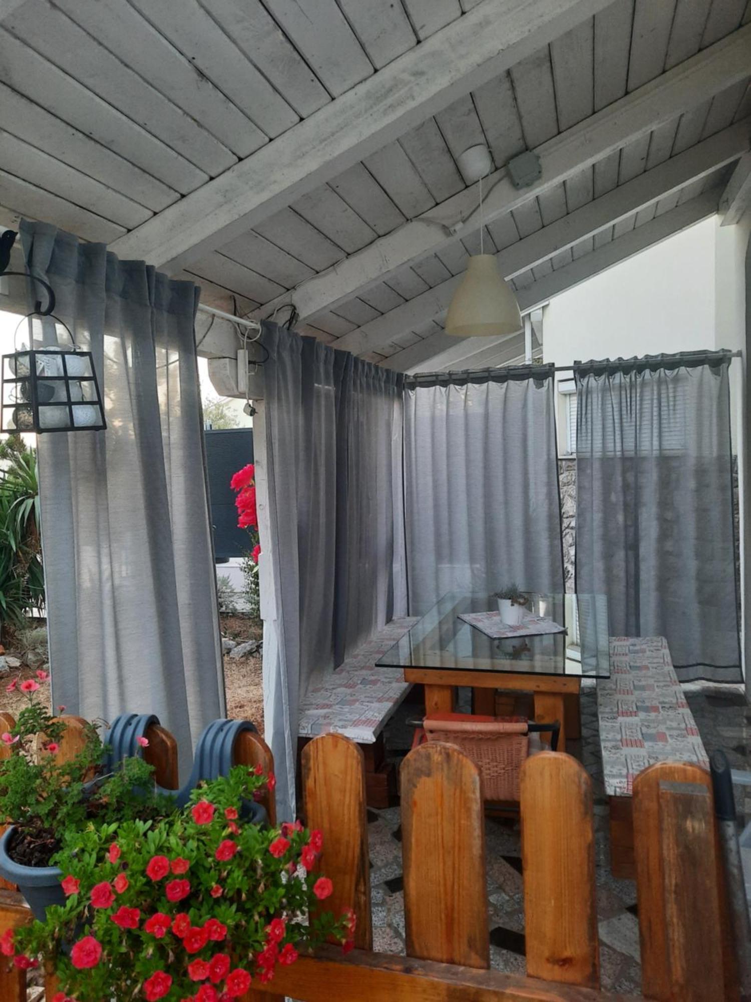 Apartmani Darko Kornić Dış mekan fotoğraf