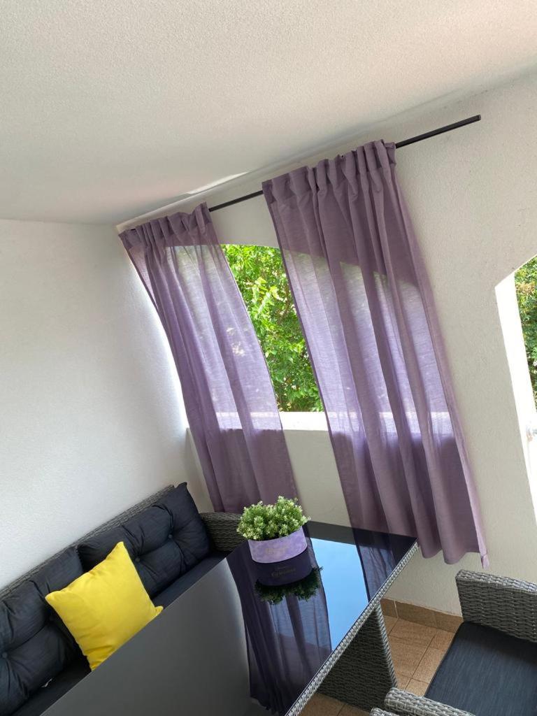 Apartmani Darko Kornić Dış mekan fotoğraf